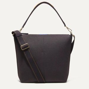 Rothy's The Mini Zip Bucket in Ink & Ivory